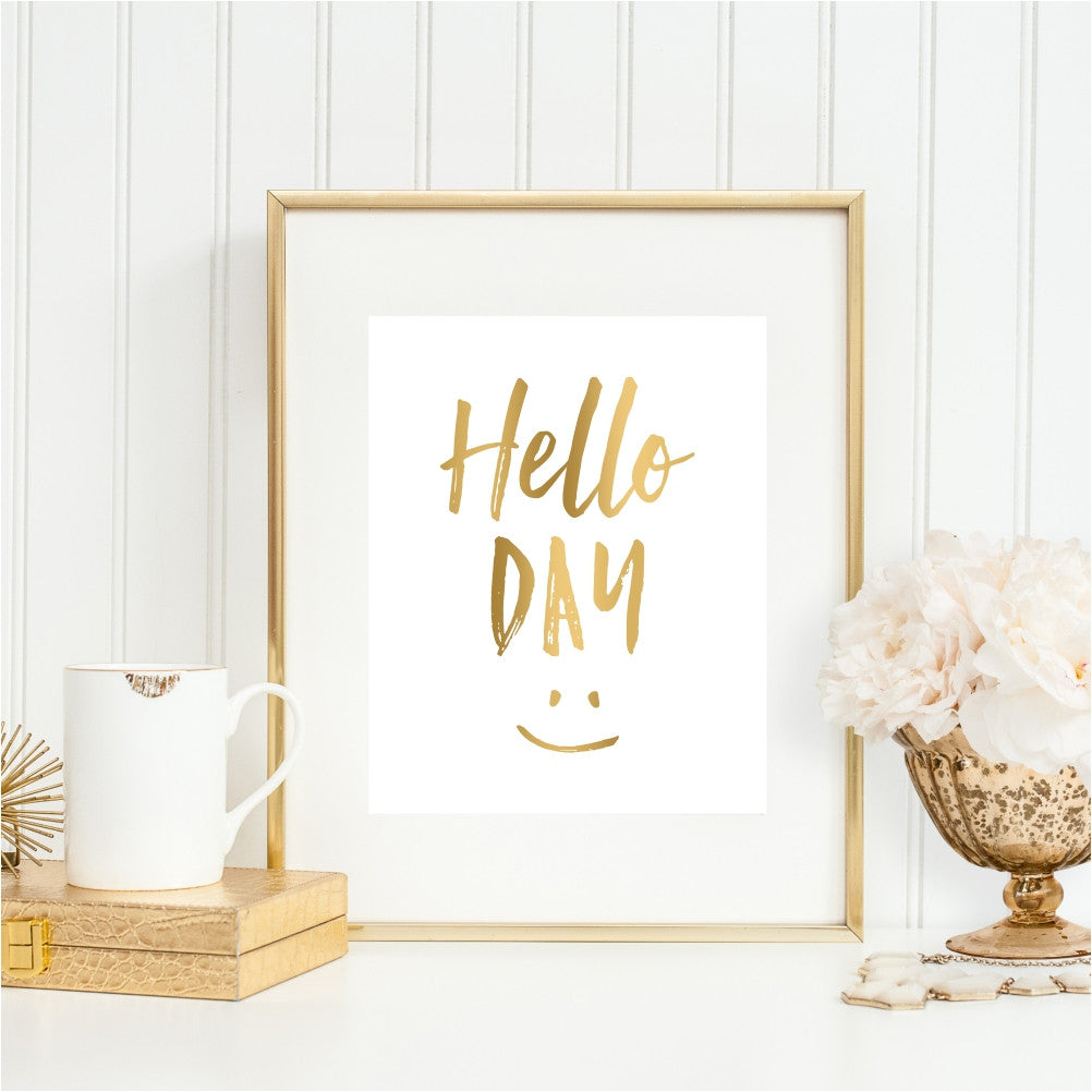 Hello Day Smiley Face Wall Art